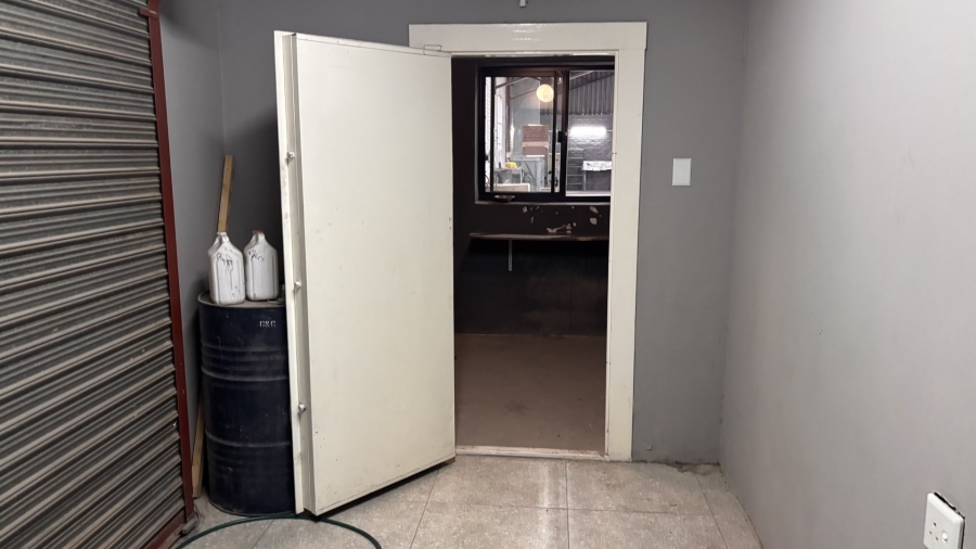To Let Commercial Property for Rent in Oos Einde Free State